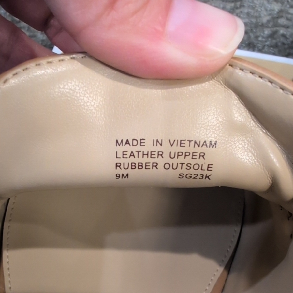 Michael Kors Tan Loafers Slip-Ons Classic Design - Picture 7 of 10